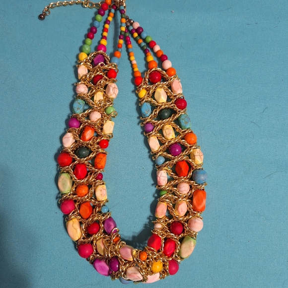 Beautiful necklace - Picture 2 of 6